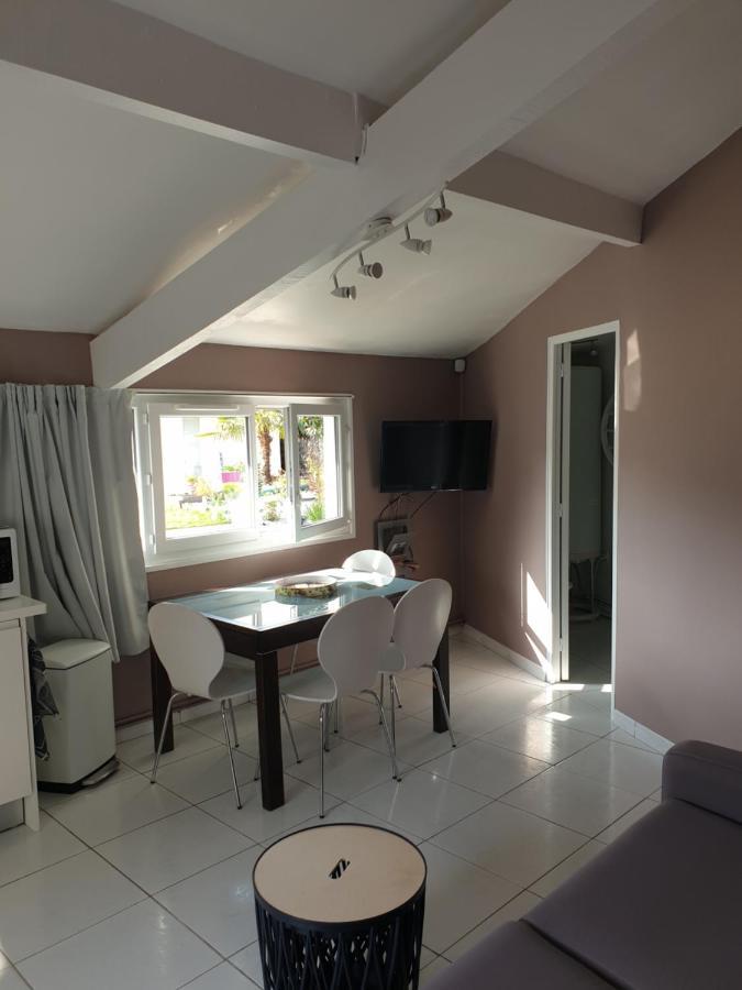 לבן Maisonnette Guest House מראה חיצוני תמונה
